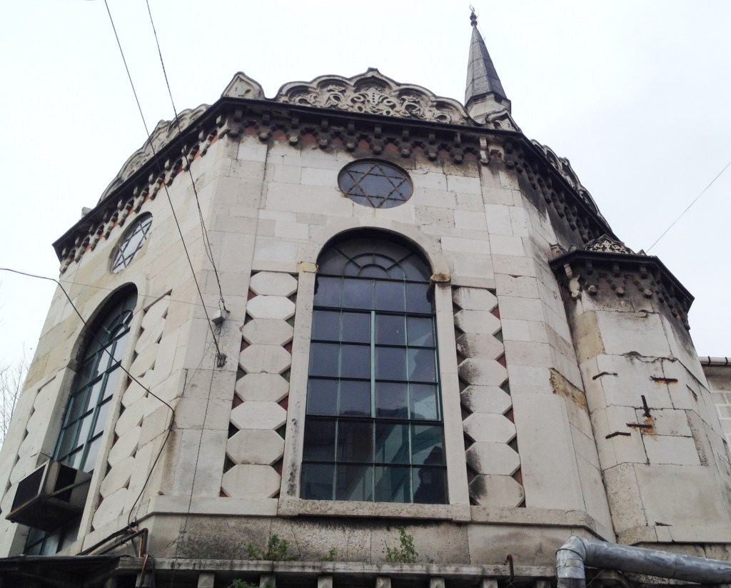 Star of David window & minaret: this used to be a synagogue, now a mosque, with a kiosk cafe on the ground floor.